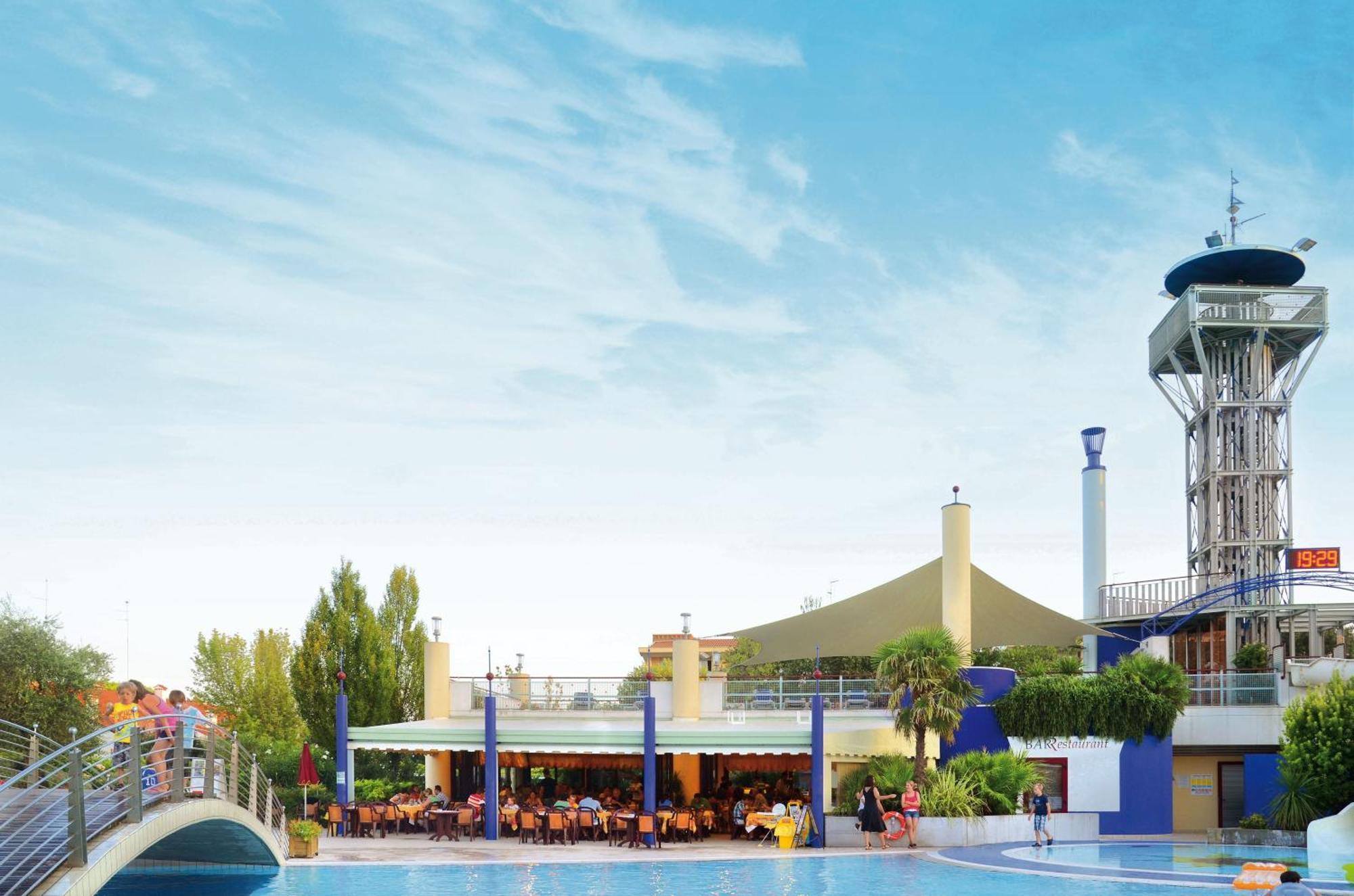 ביביונה Villaggio Planetarium Resort מראה חיצוני תמונה